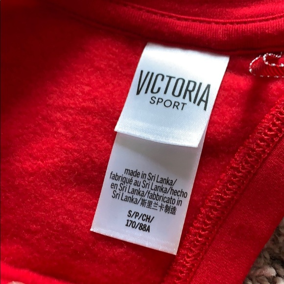 NWOT keyhole back Victoria’s sport sweatshirt - Picture 3 of 4